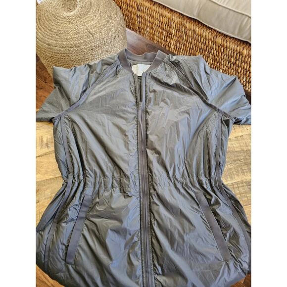 Athleta Summit Insulated Parka Jacket Womens M Mountain Olive Primaloft Packable - Picture 6 of 10